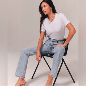 Abercrombie & Fitch The 90’s Slim Straight Ultra High Rise Jeans Size 28/6